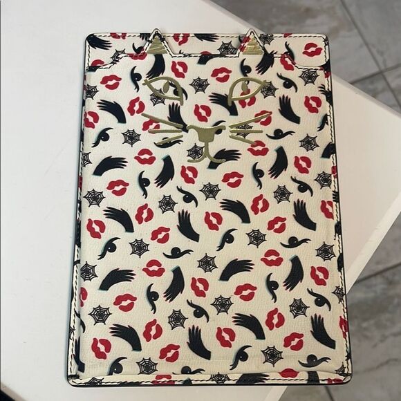 Giveaway. Charlotte Olympia Kindle holder. - Picture 1 of 1